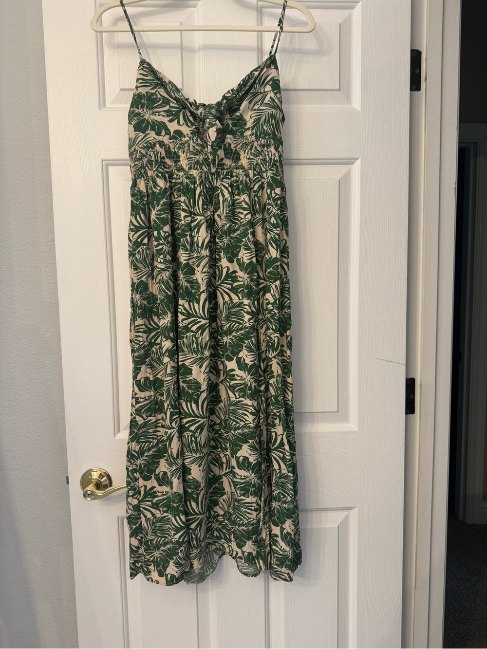 Green and Cream Tropical Print Maxi Dress, size Large